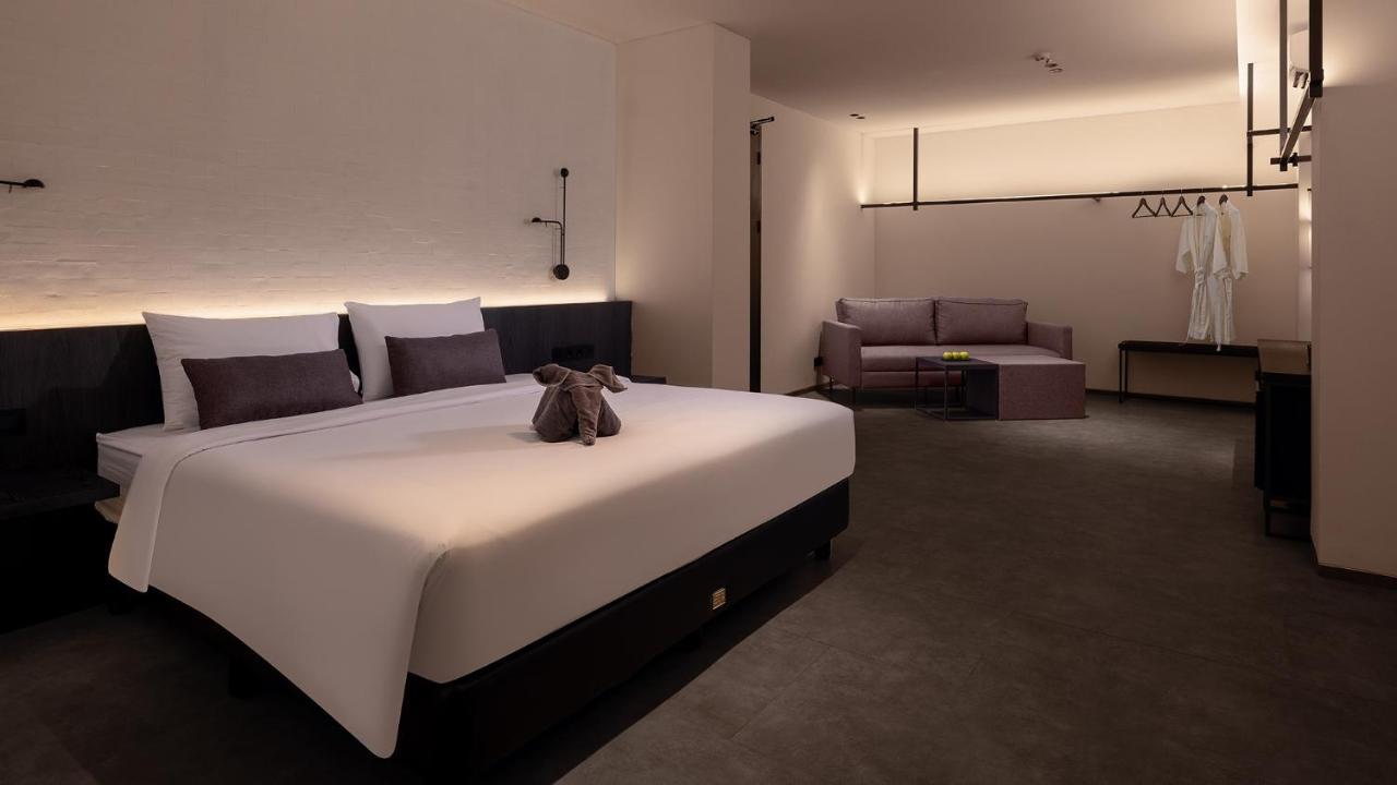 Rez Hotel Семаранг Экстерьер фото